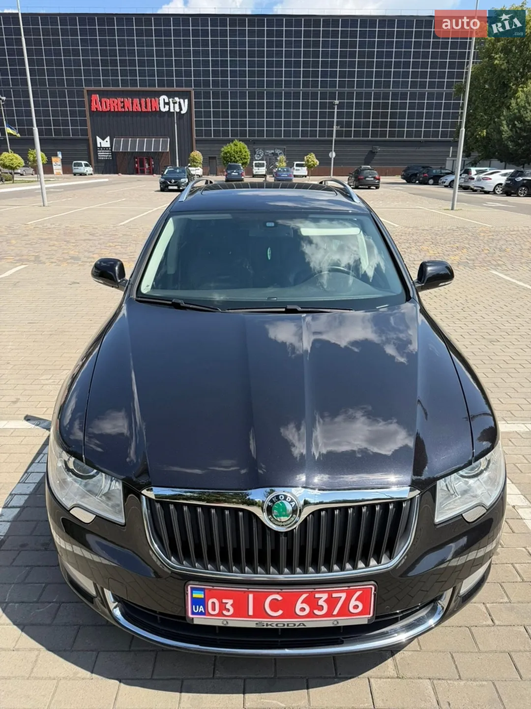 2011 Skoda Superb - мініатюра 12
