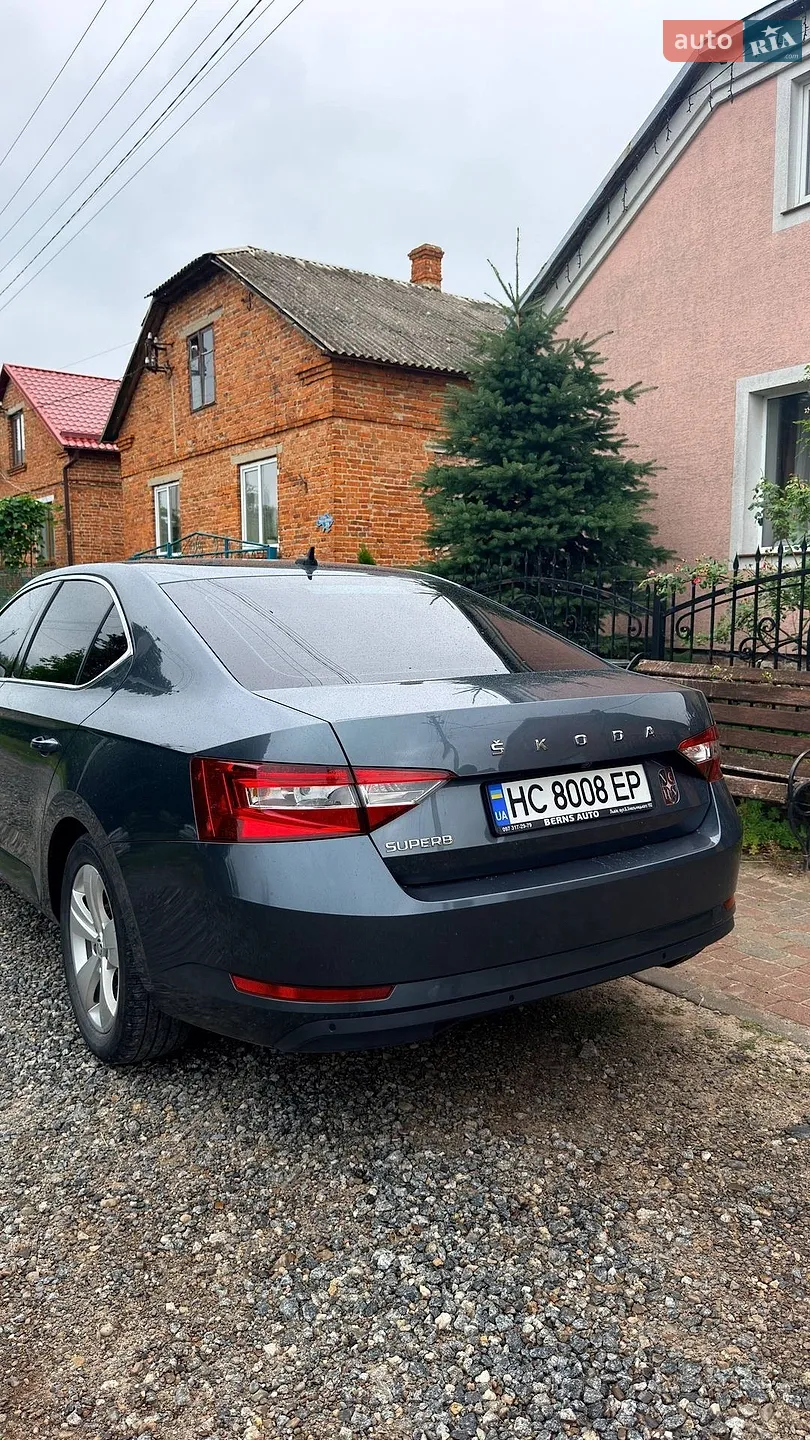 2019 Skoda Superb - мініатюра 6
