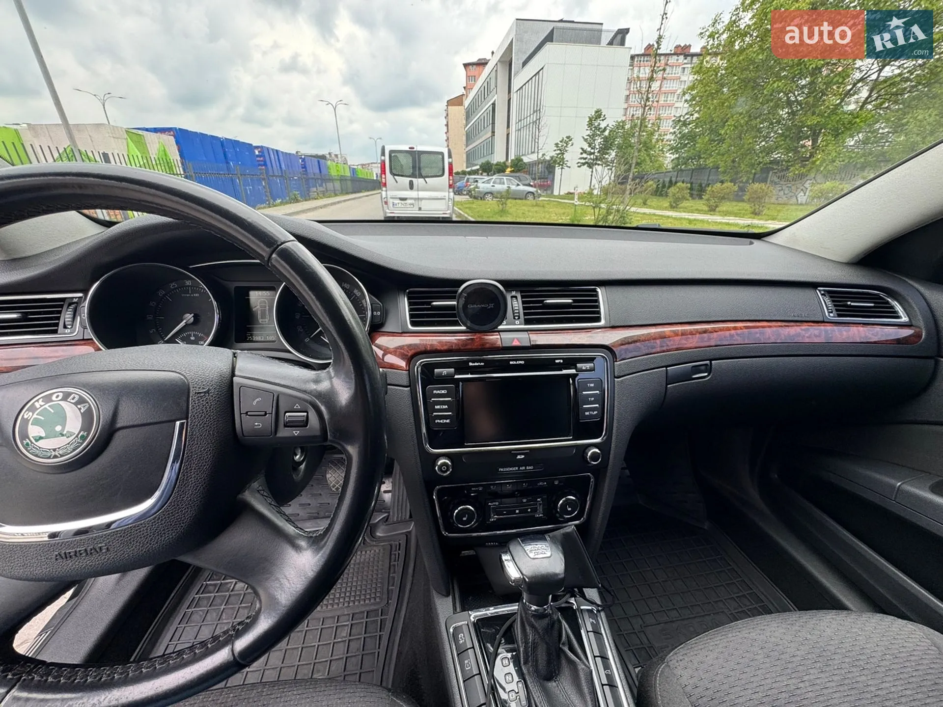 2011 Skoda Superb - мініатюра 11