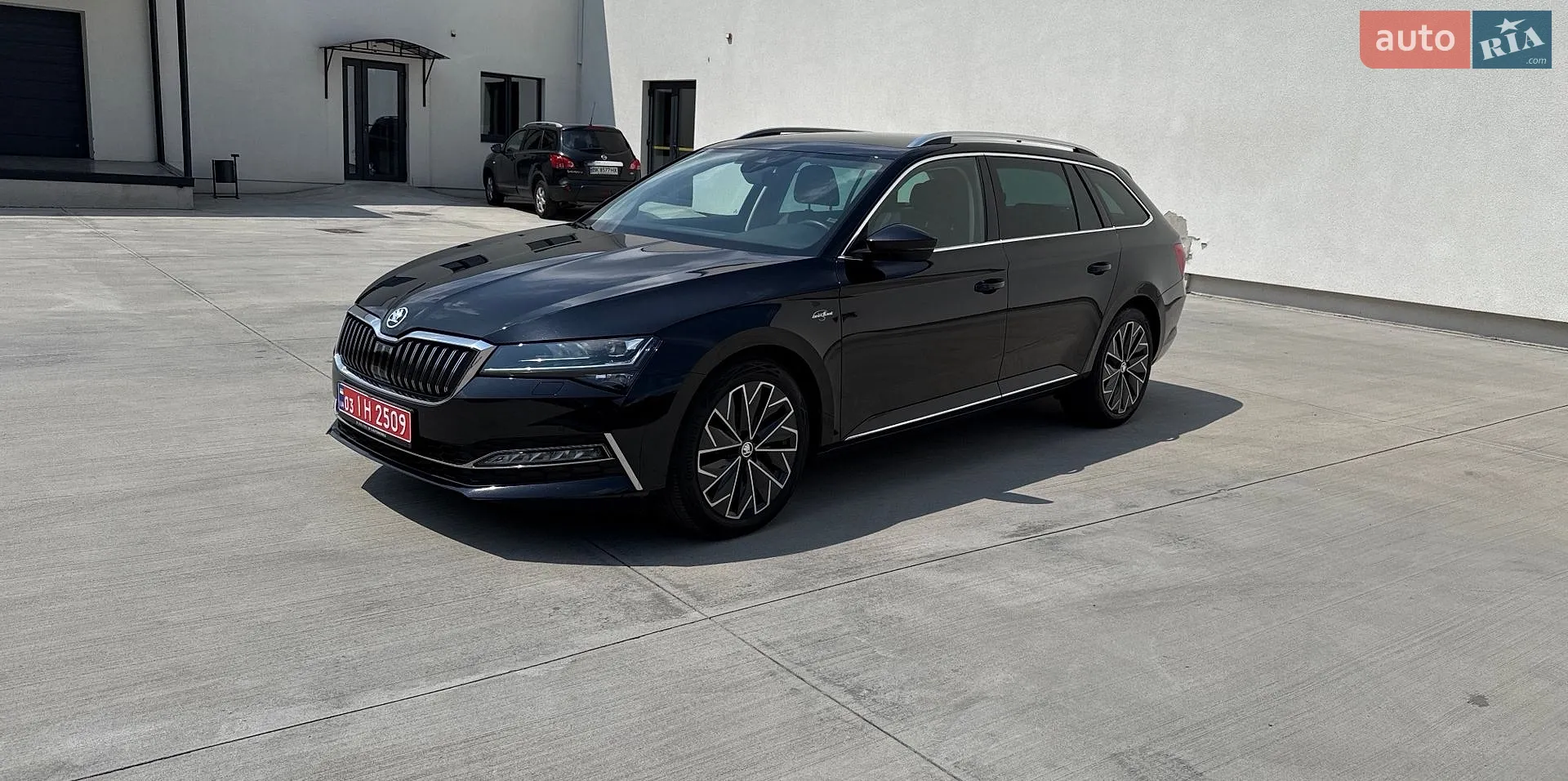 2022 Skoda Superb - фото 1