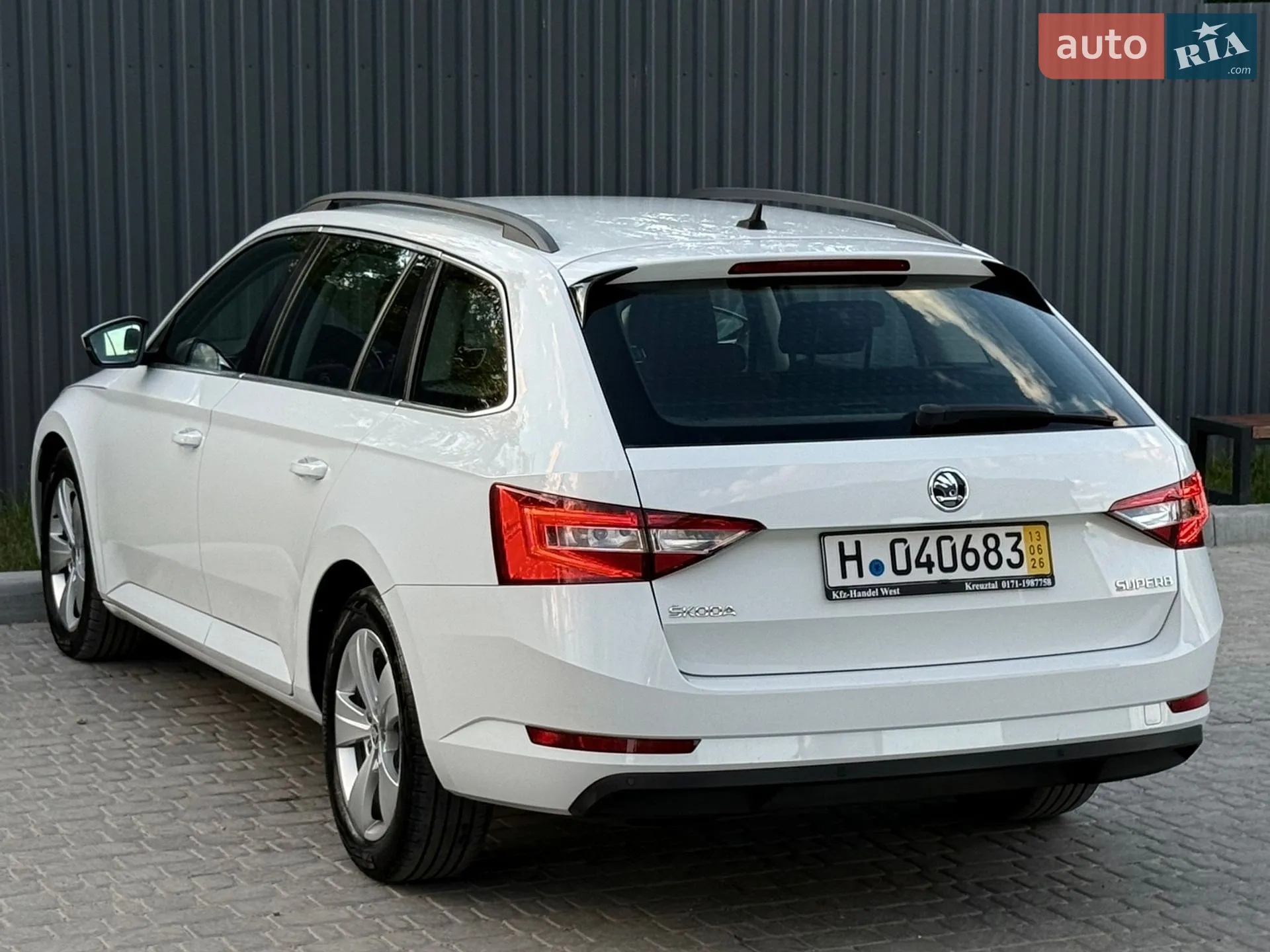 2017 Skoda Superb - мініатюра 34