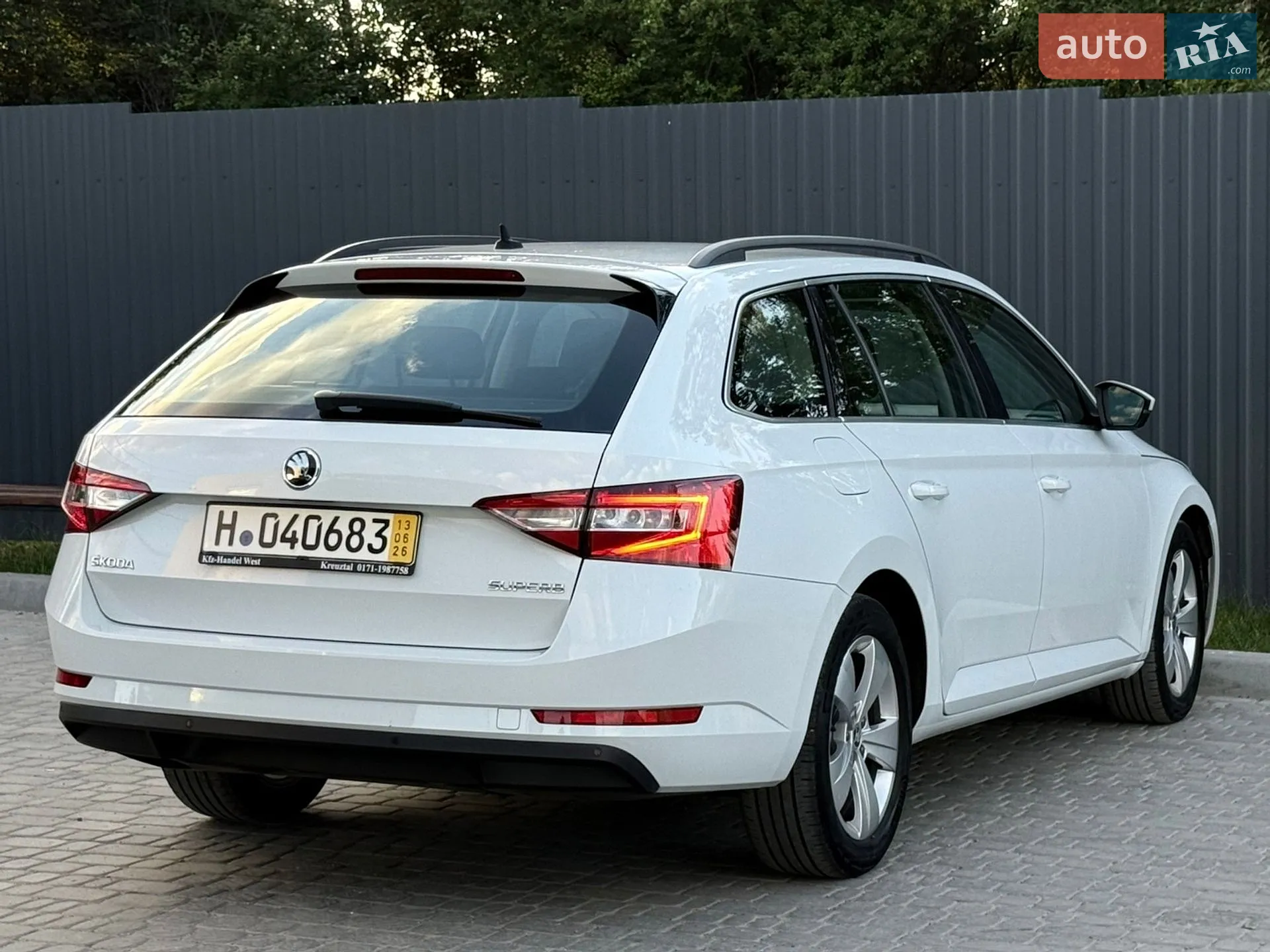 2017 Skoda Superb - мініатюра 43