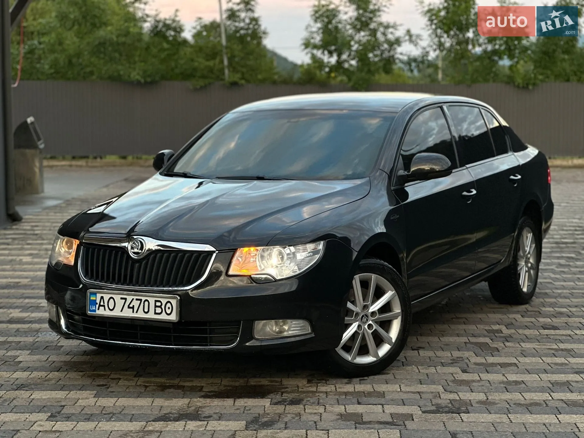 2010 Skoda Superb - мініатюра 2