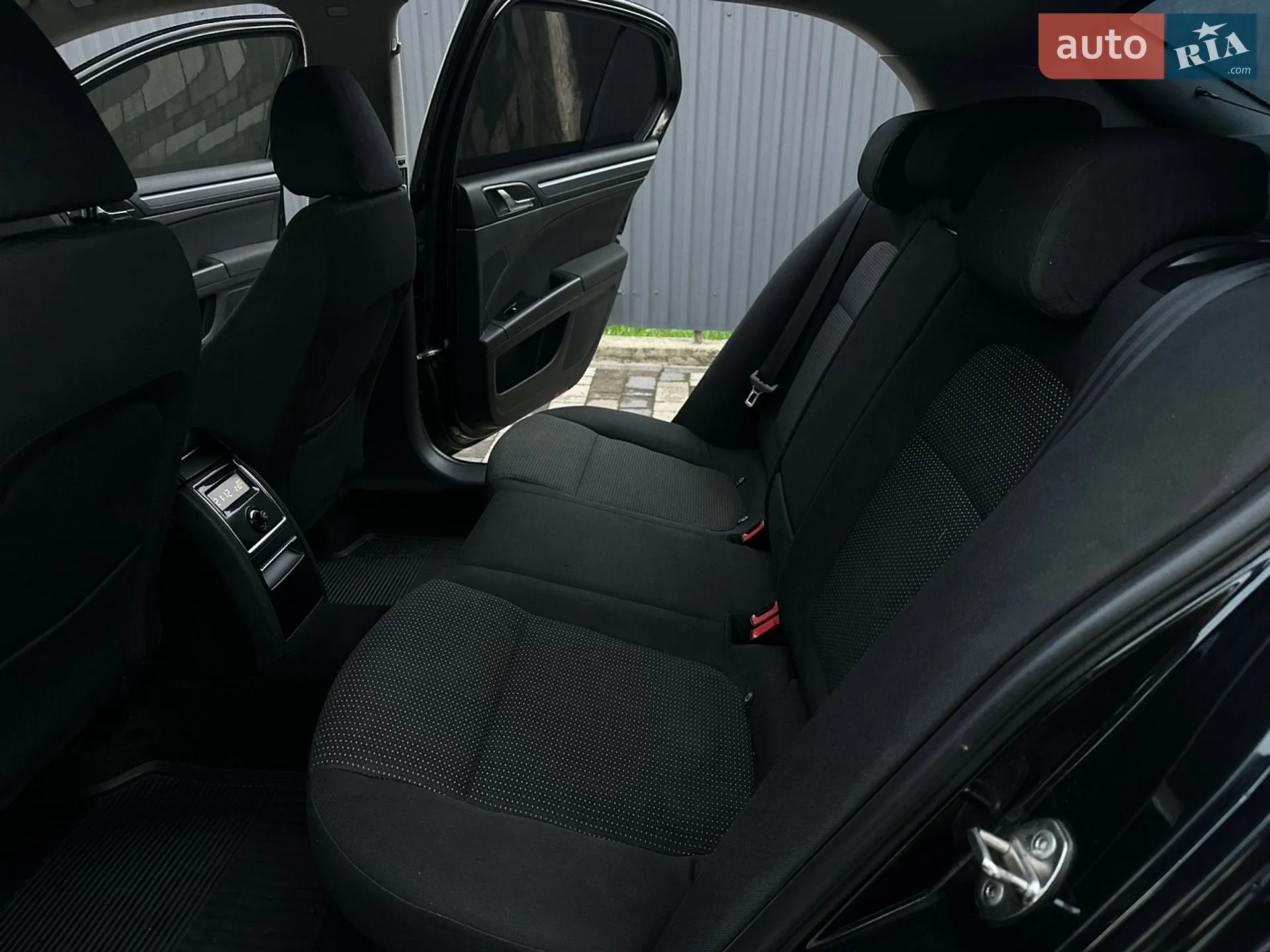 2010 Skoda Superb - мініатюра 17