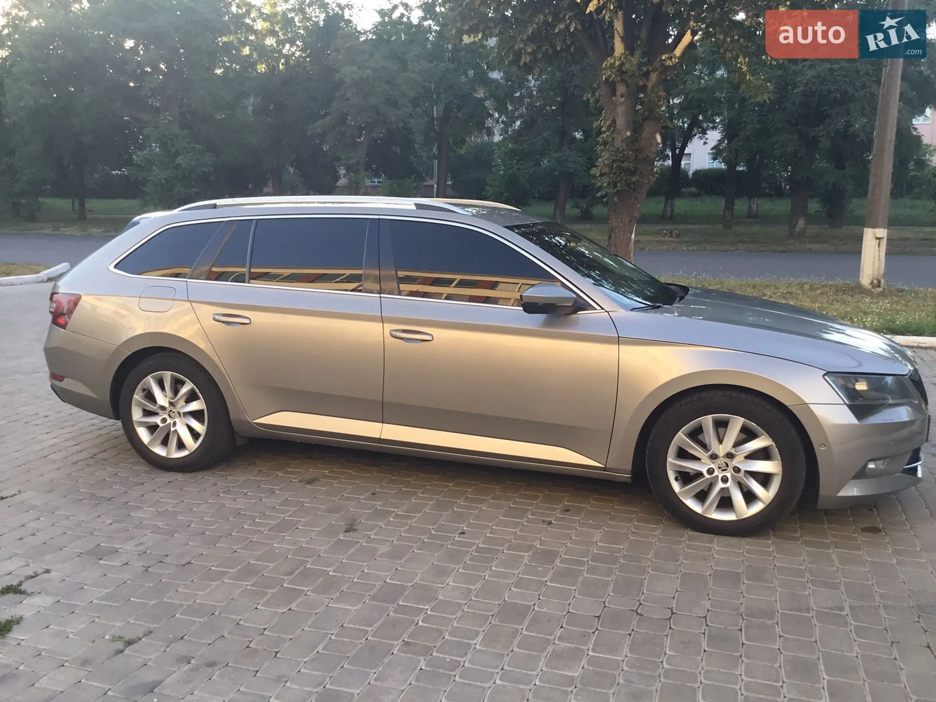 2016 Skoda Superb - мініатюра 3