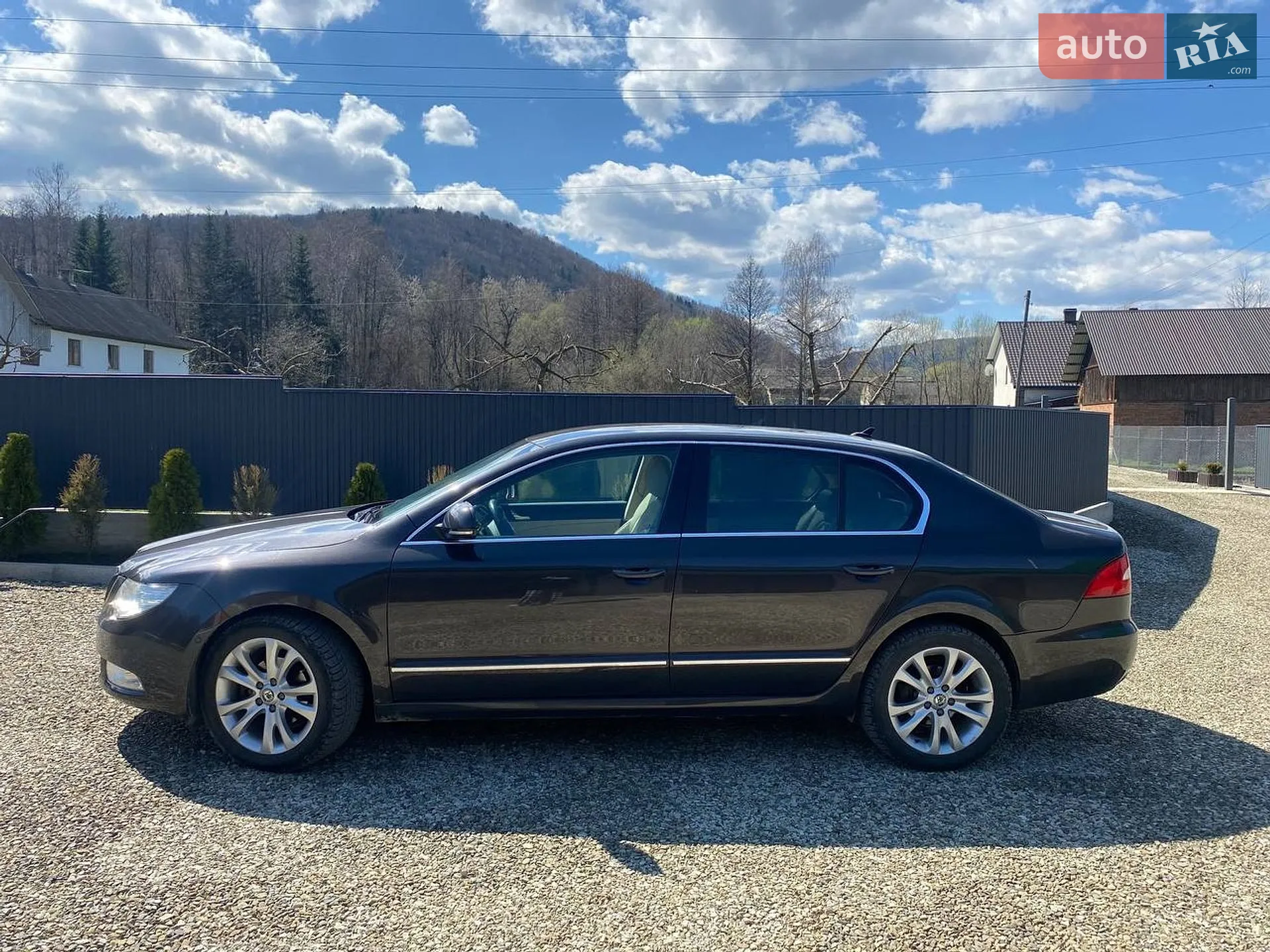 2011 Skoda Superb - мініатюра 10