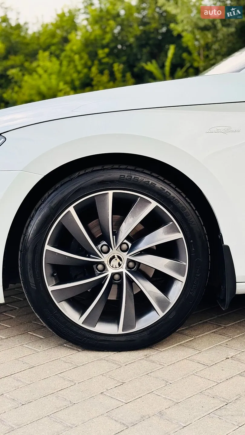 2016 Skoda Superb - мініатюра 15