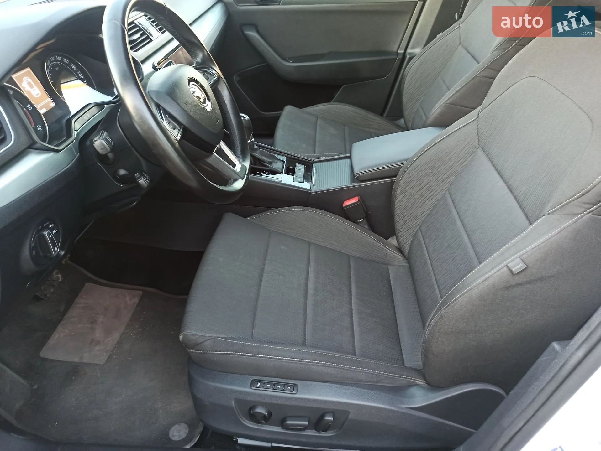 2017 Skoda Superb - мініатюра 24