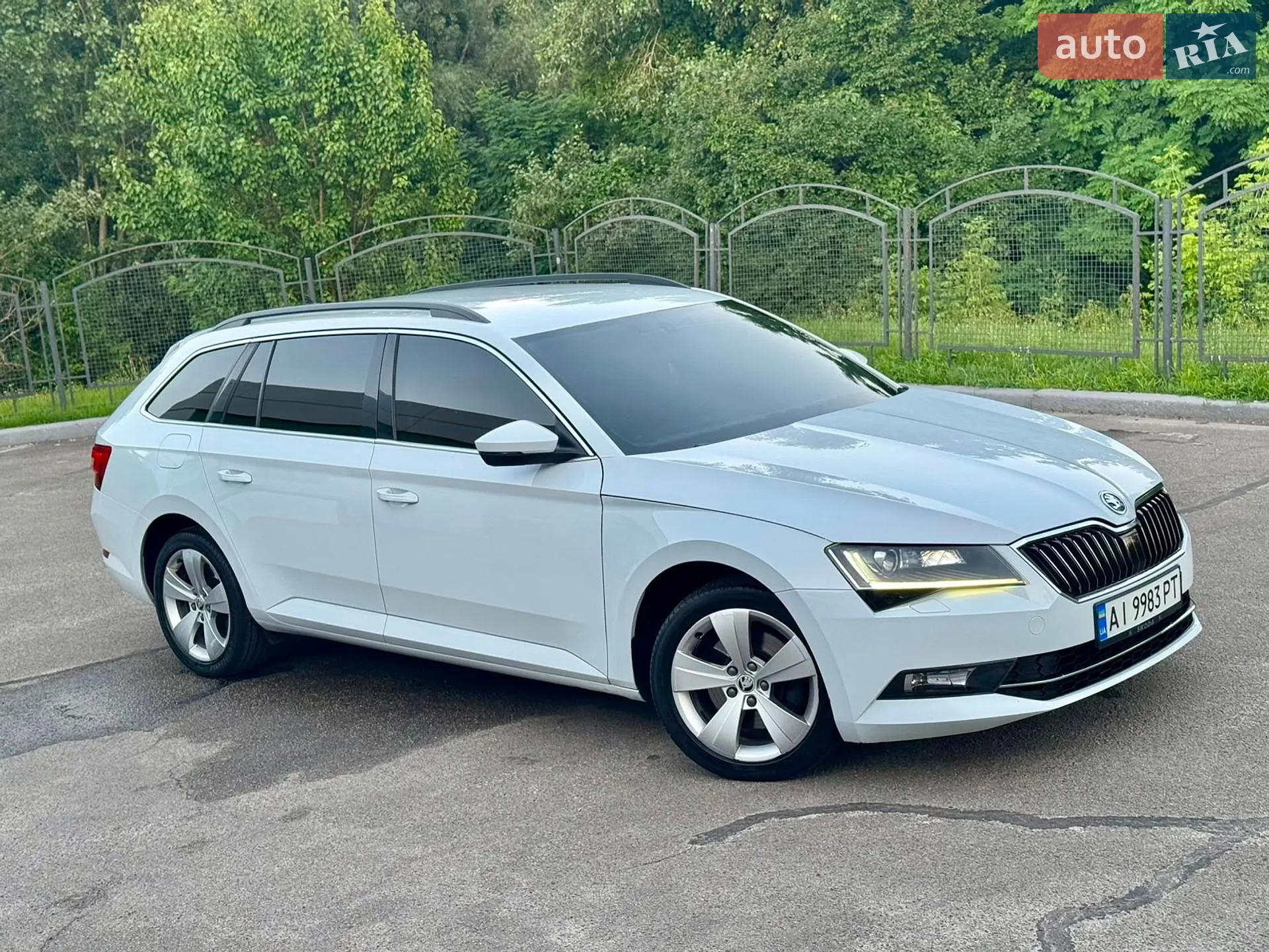 2017 Skoda Superb - мініатюра 5
