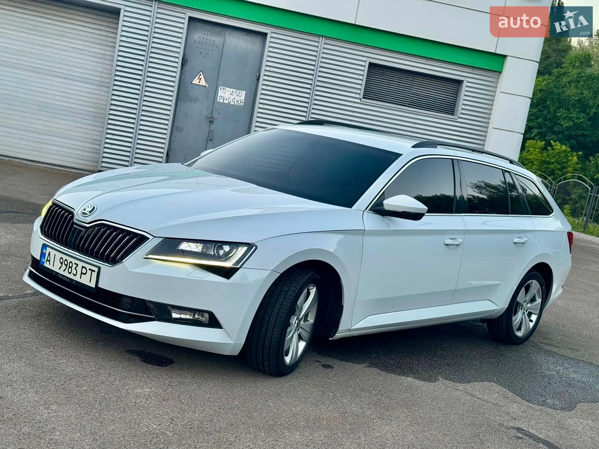 2017 Skoda Superb - мініатюра 17