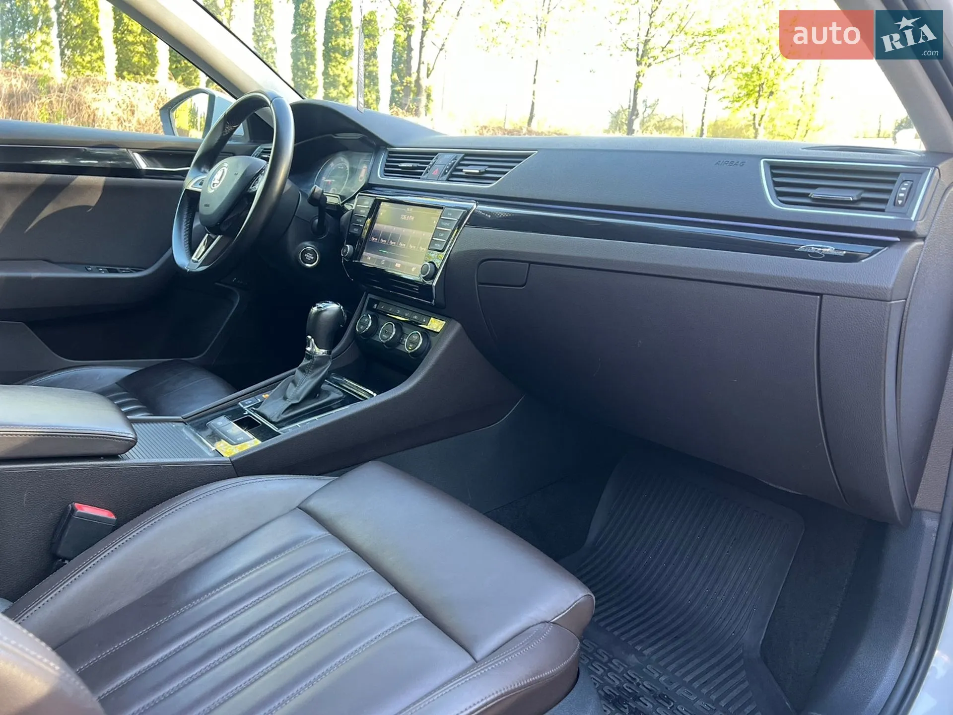 2016 Skoda Superb - мініатюра 28