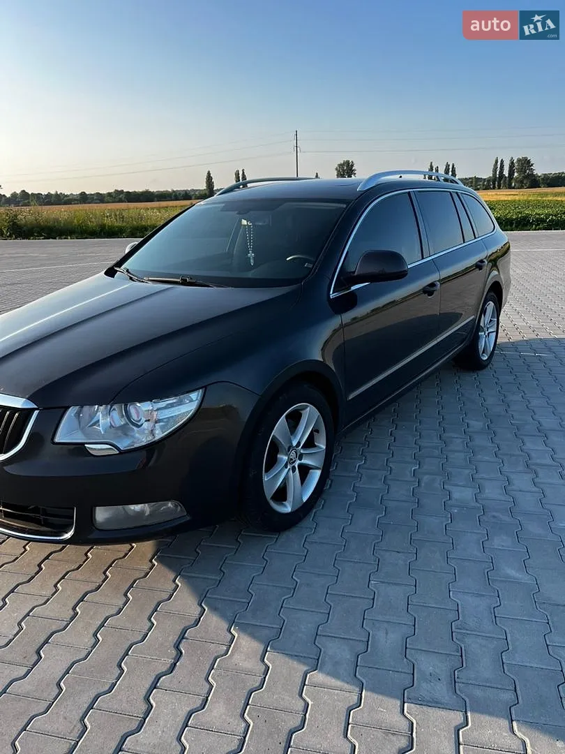 2010 Skoda Superb - мініатюра 5