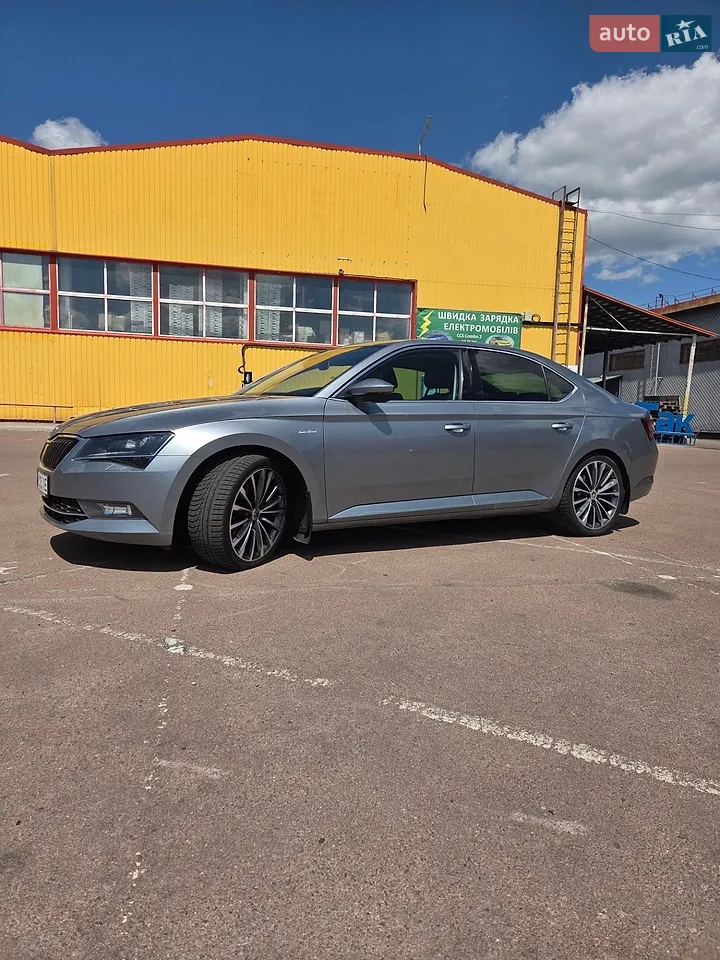 2016 Skoda Superb - мініатюра 13