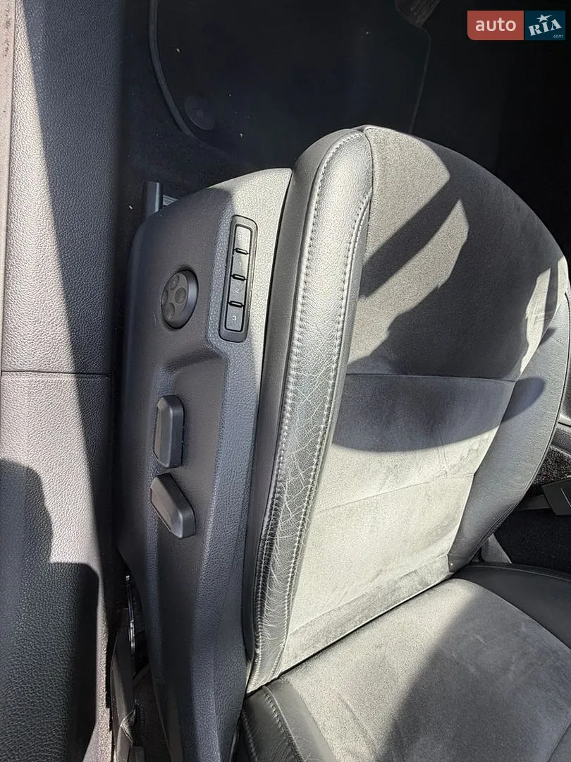 2011 Skoda Superb - мініатюра 22