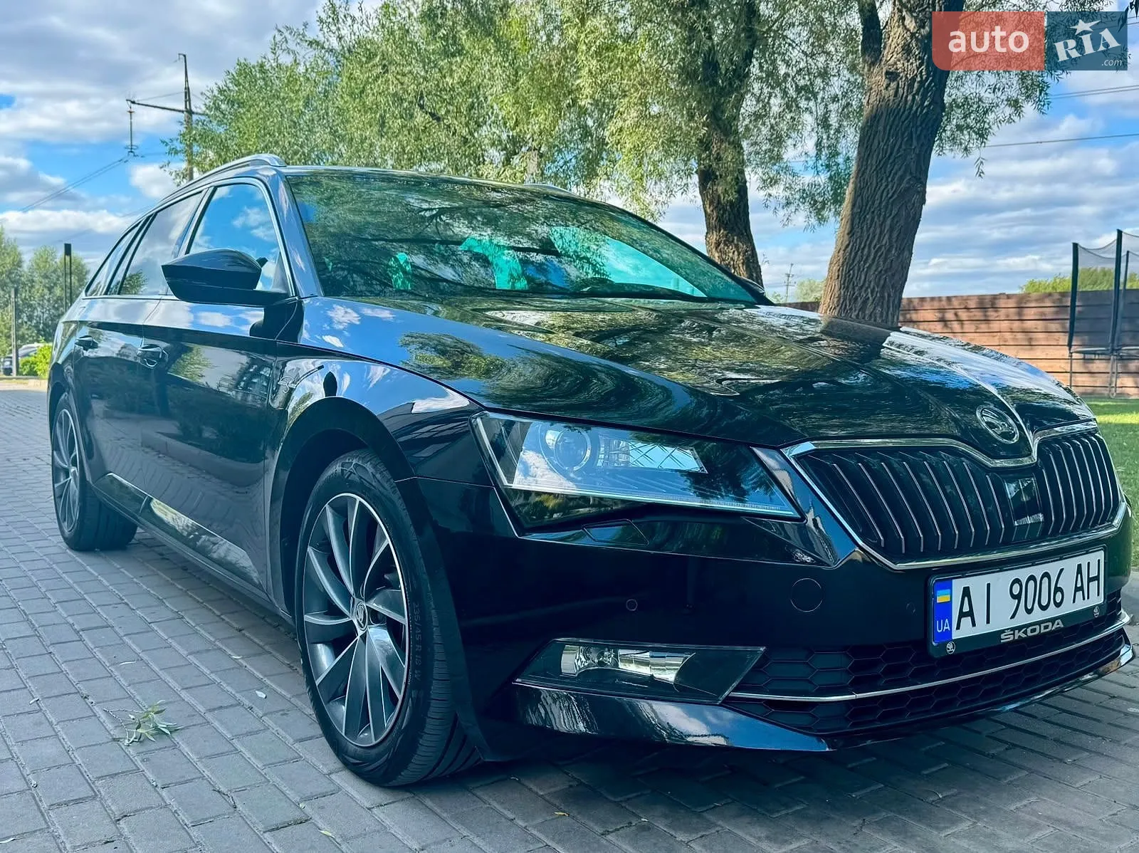 2019 Skoda Superb - мініатюра 3