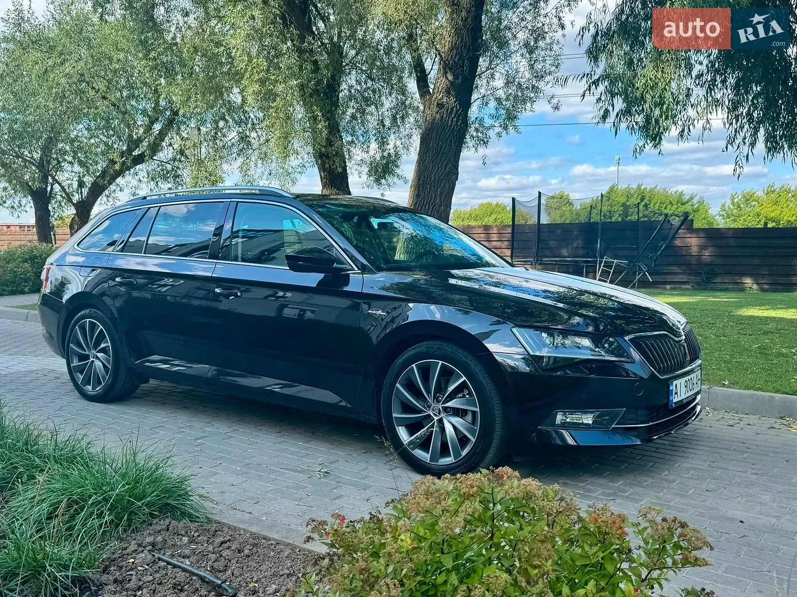 2019 Skoda Superb - мініатюра 18