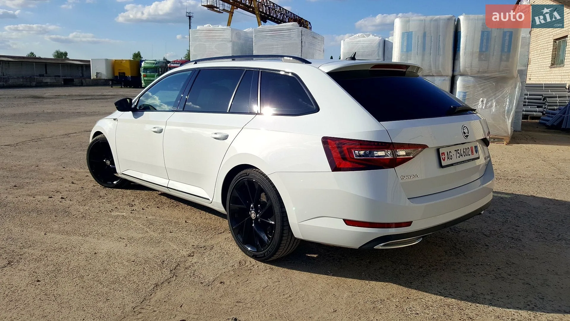 2017 Skoda Superb - мініатюра 3