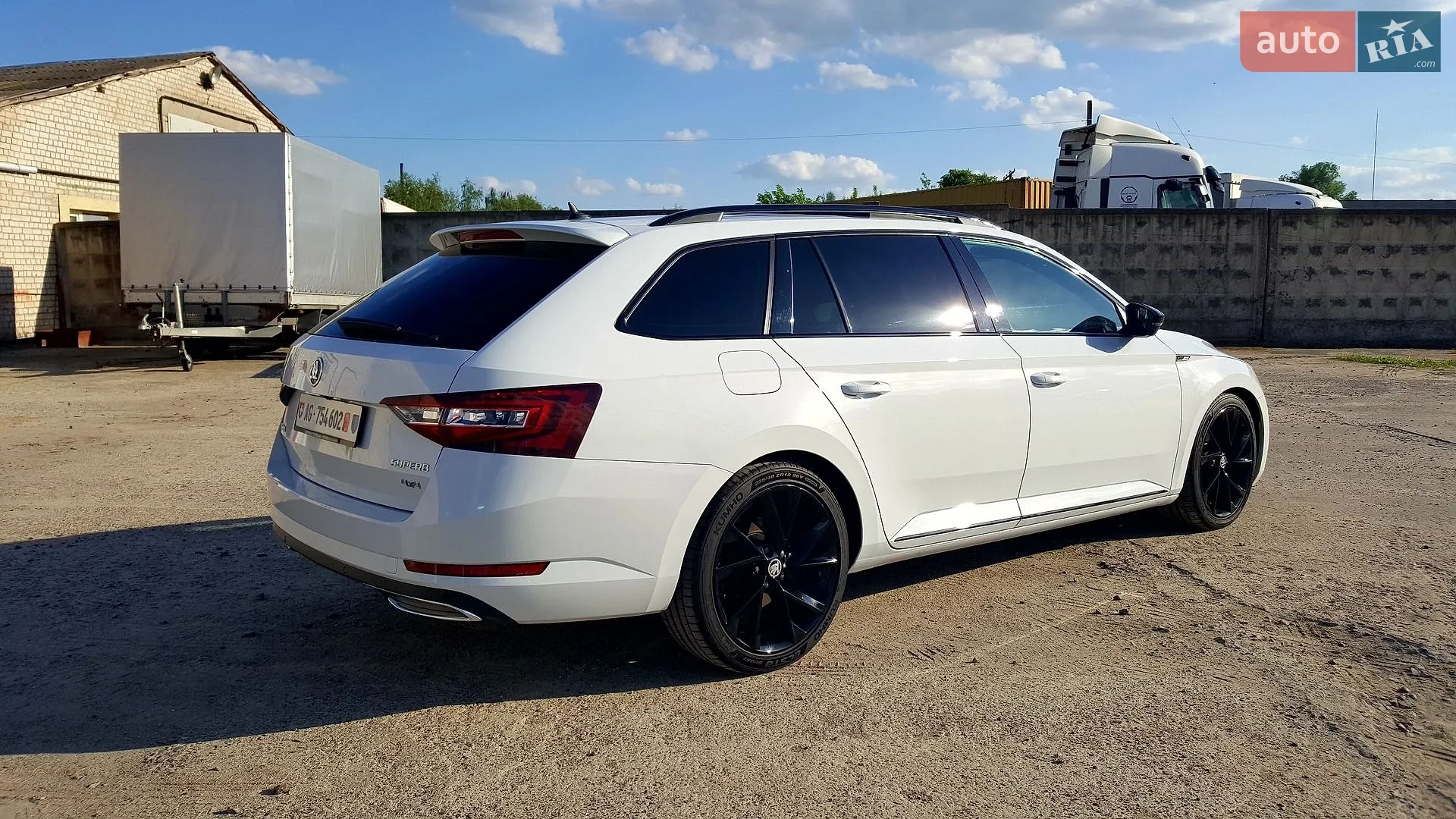 2017 Skoda Superb - мініатюра 9