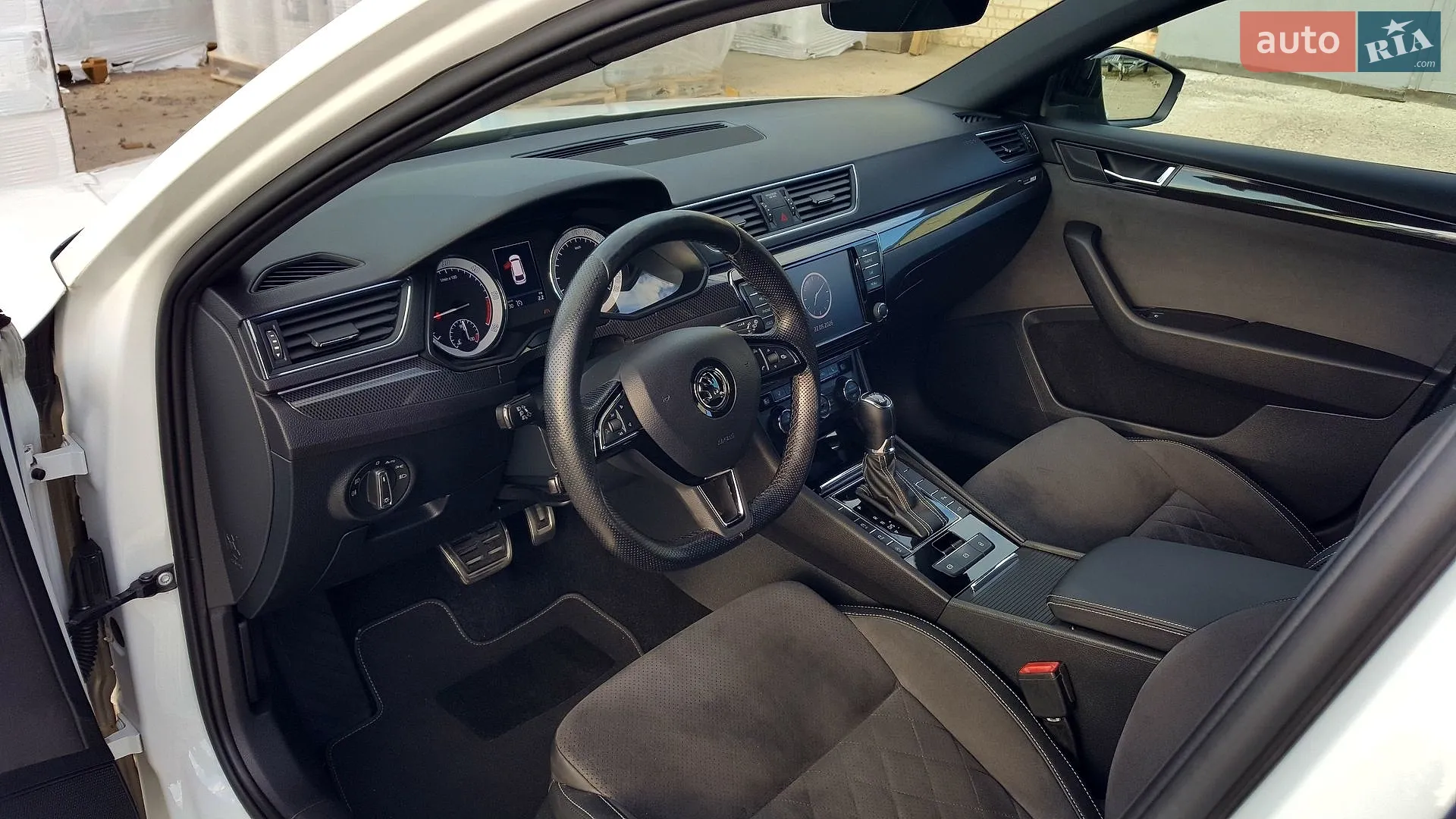 2017 Skoda Superb - мініатюра 41