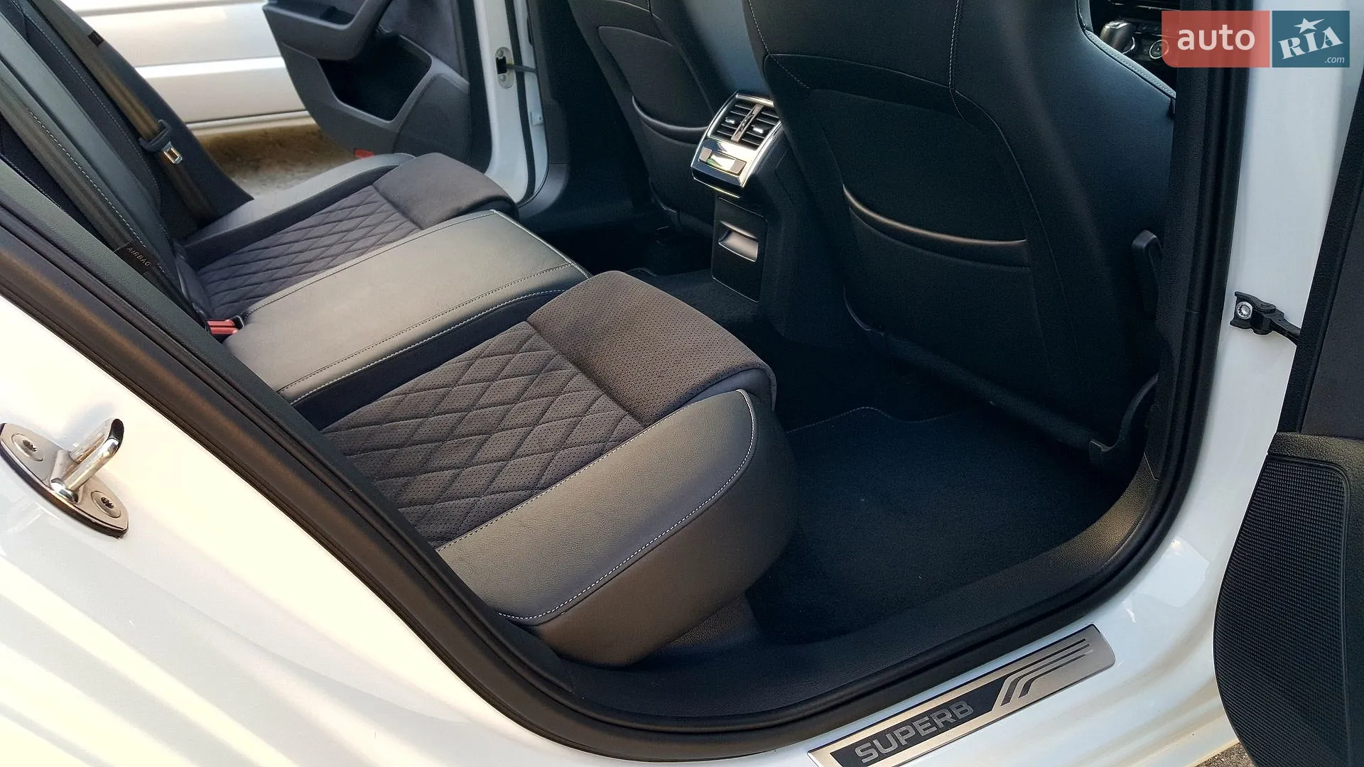 2017 Skoda Superb - мініатюра 49
