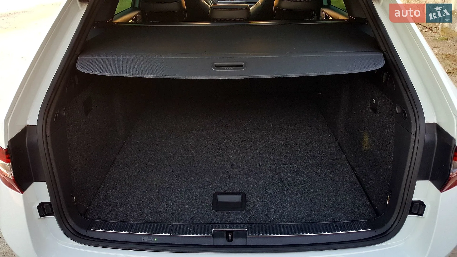 2017 Skoda Superb - мініатюра 66
