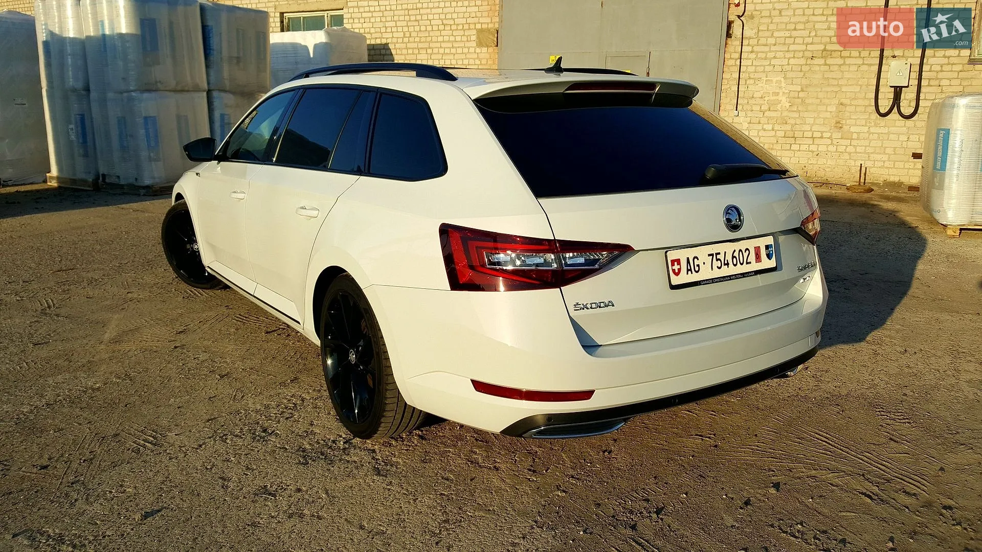 2017 Skoda Superb - мініатюра 76