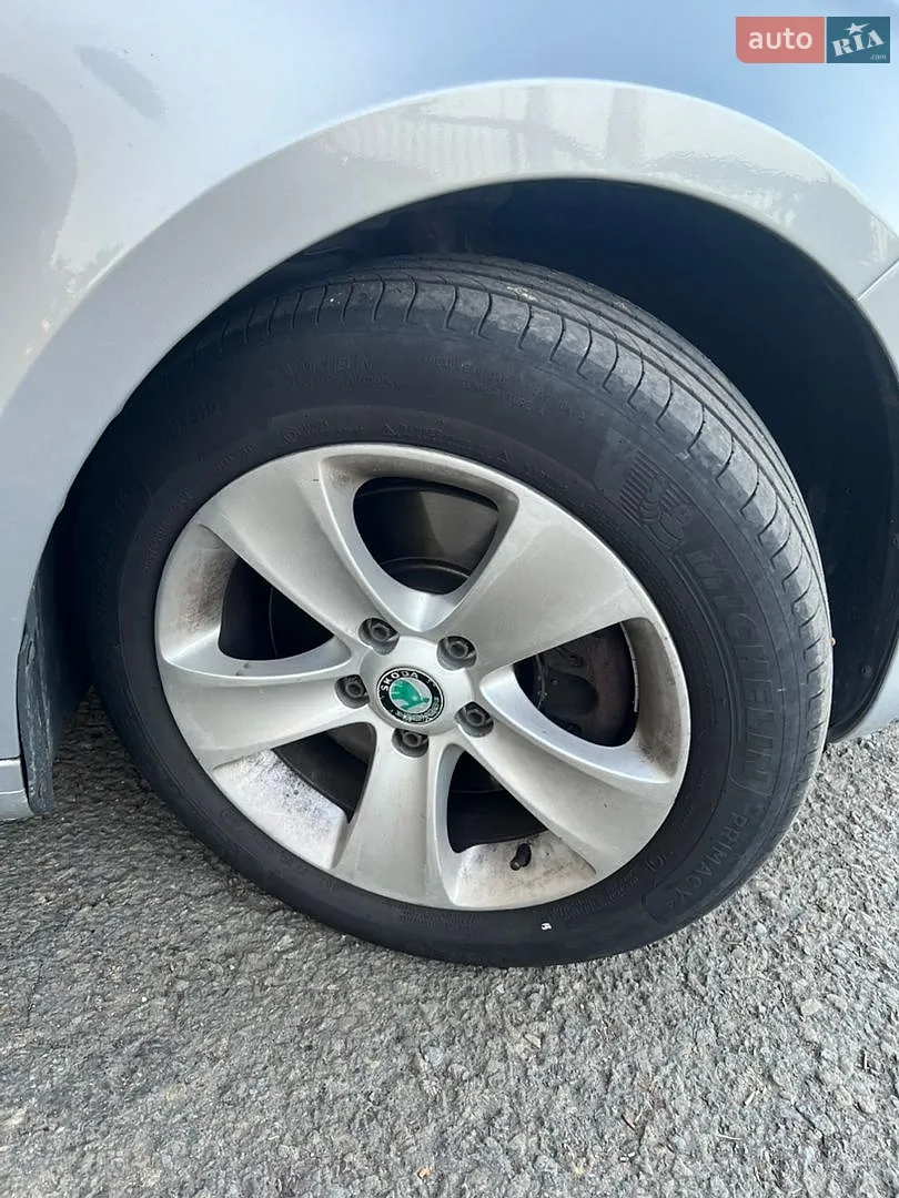 2011 Skoda Superb - мініатюра 10