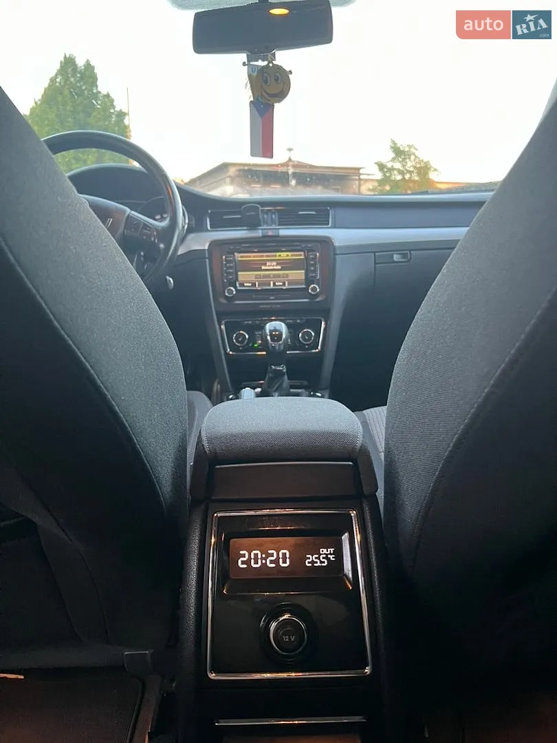 2011 Skoda Superb - мініатюра 22
