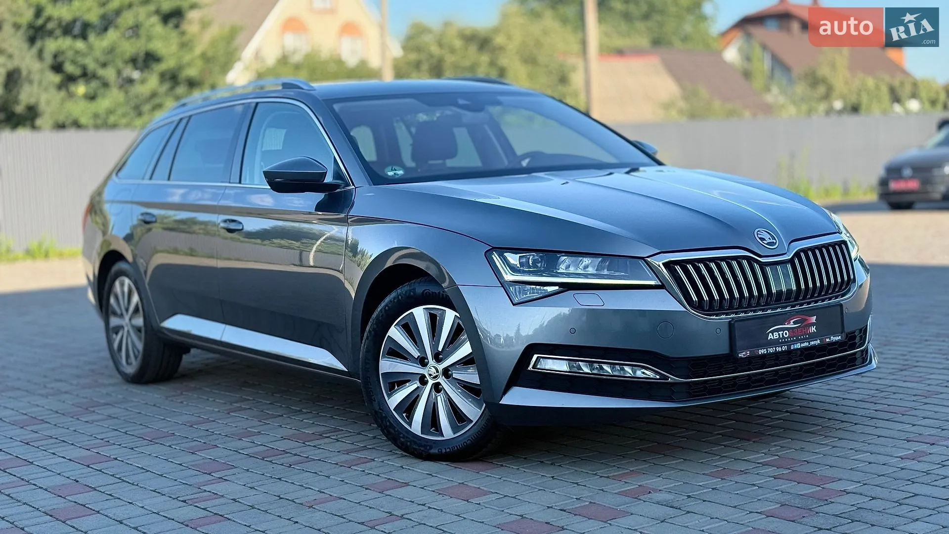 2022 Skoda Superb - мініатюра 2