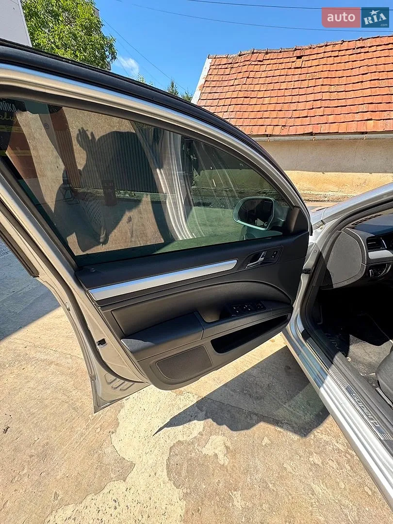 2011 Skoda Superb - мініатюра 12
