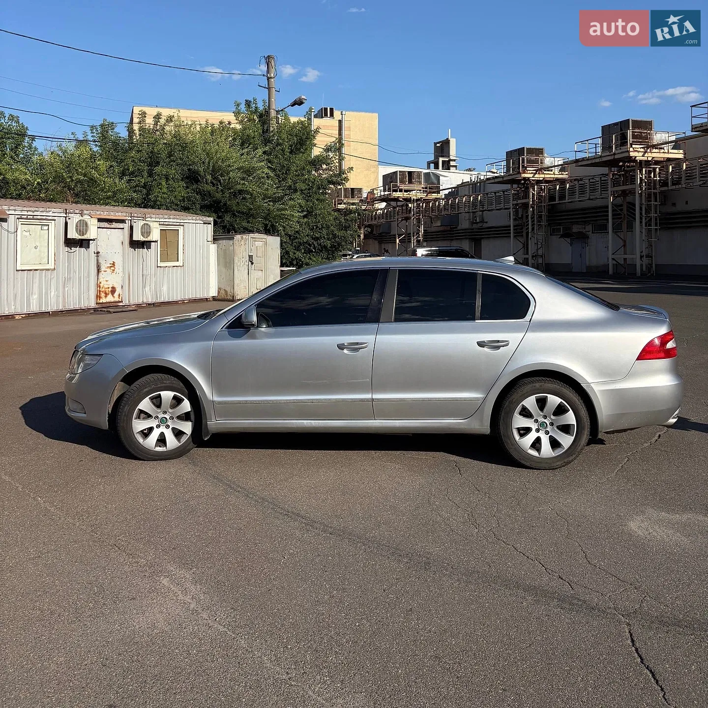 2011 Skoda Superb - мініатюра 15
