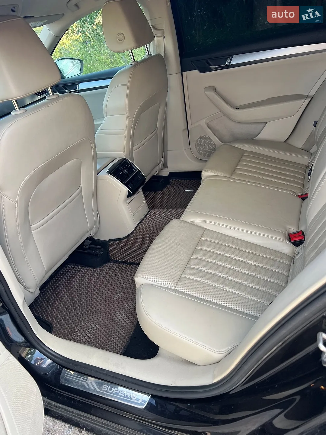 2016 Skoda Superb - мініатюра 5