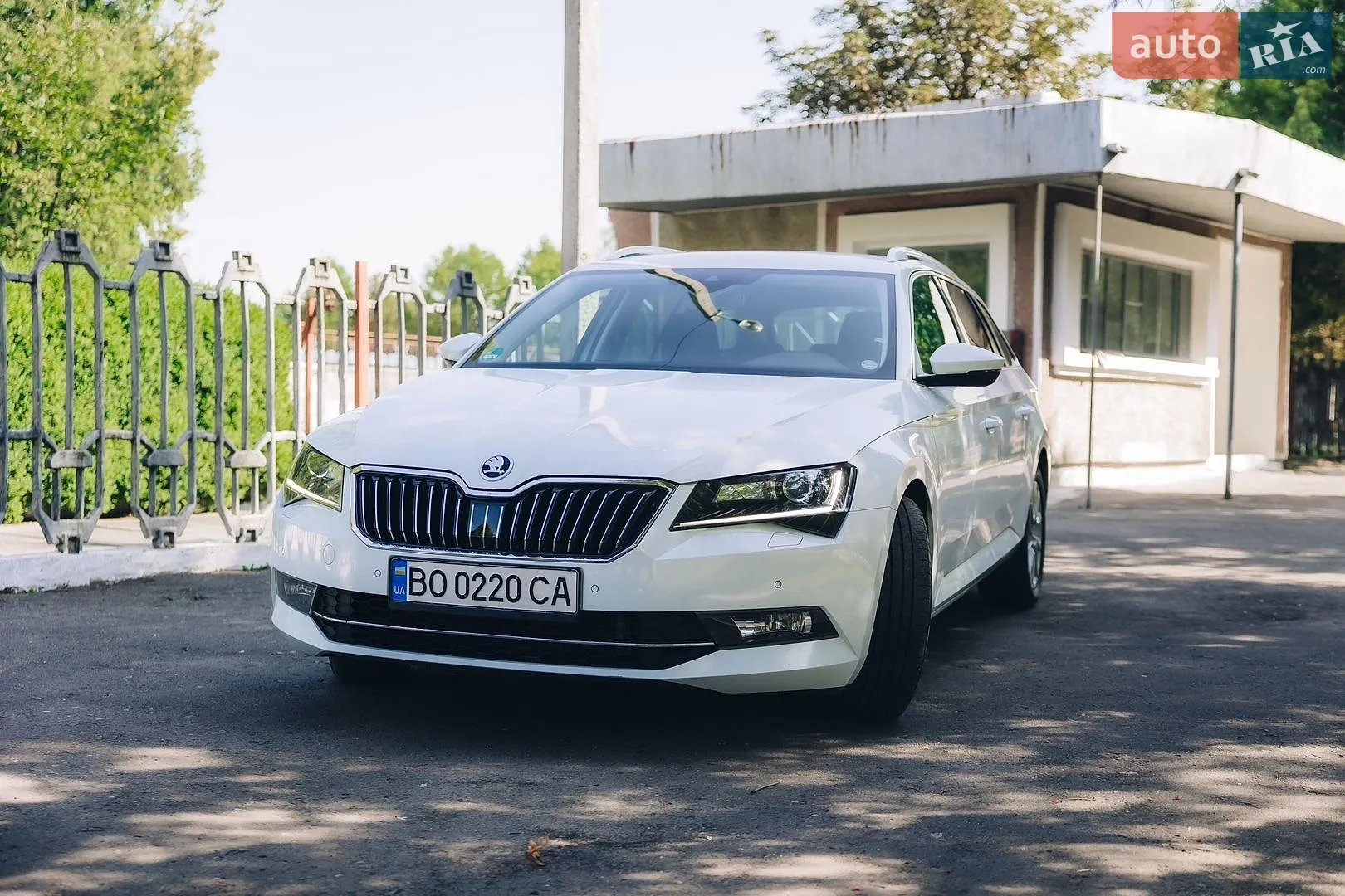 2016 Skoda Superb - мініатюра 11