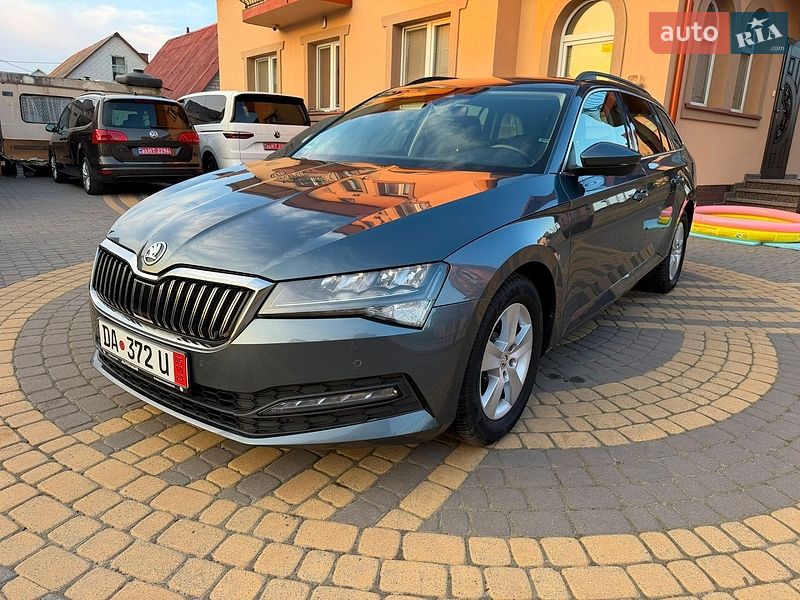Универсал Skoda Superb 2019 в Ковеле