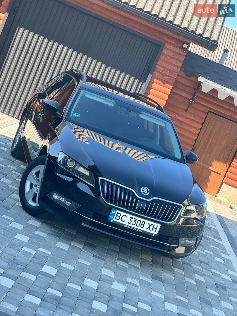 2016 Skoda Superb - мініатюра 8
