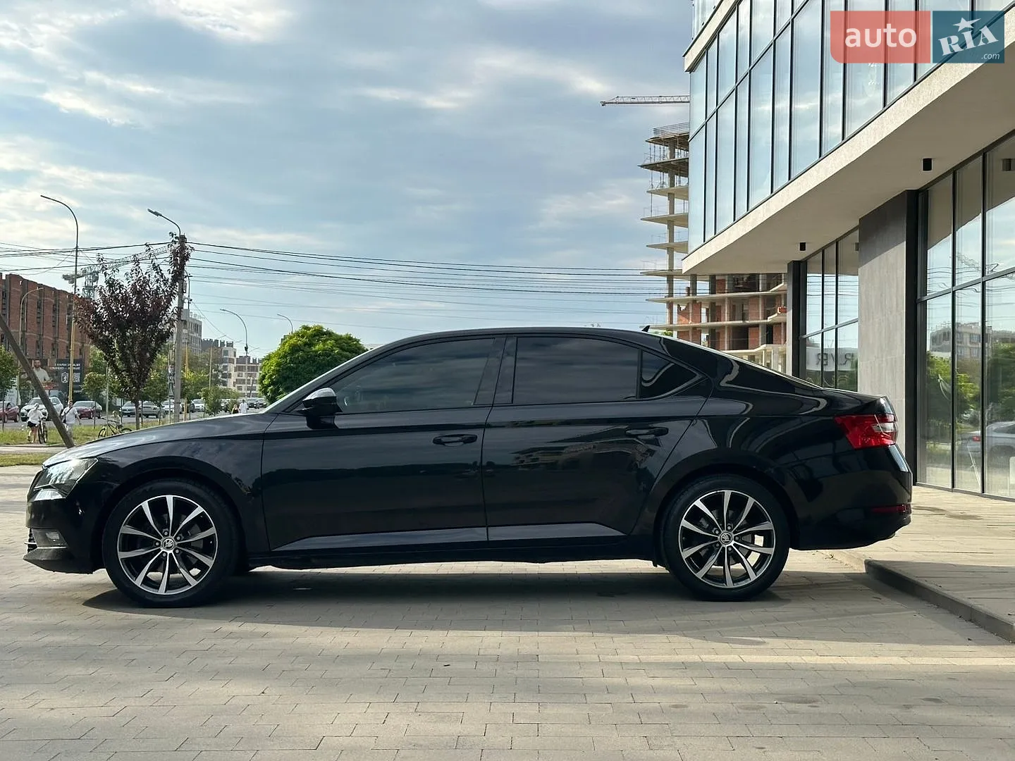 2015 Skoda Superb - мініатюра 8