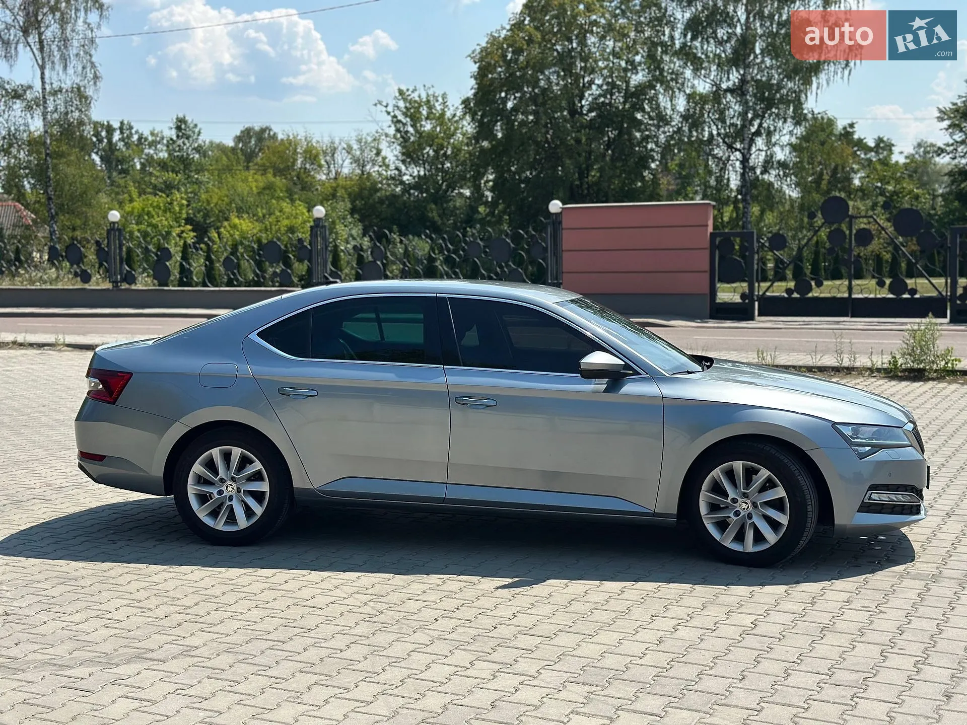 2020 Skoda Superb - мініатюра 3