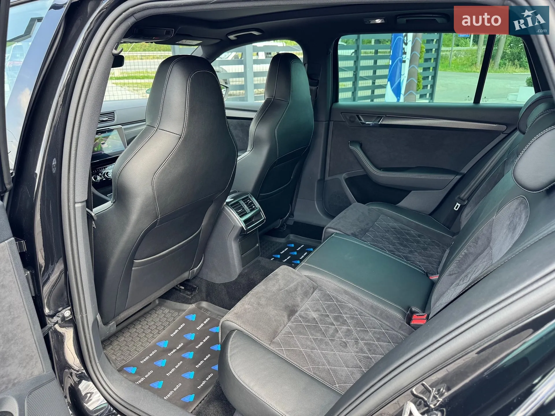 2022 Skoda Superb - мініатюра 5