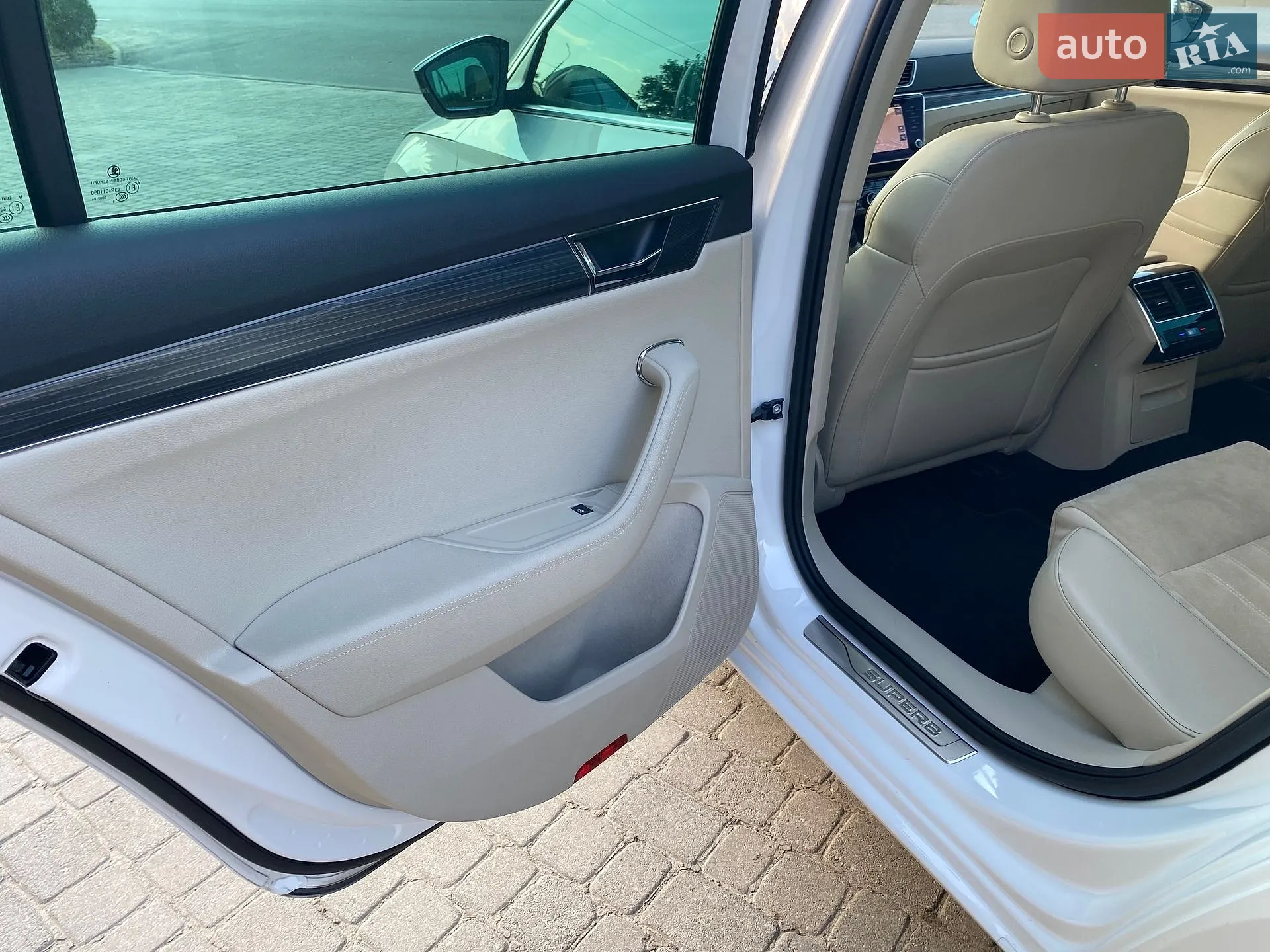 2019 Skoda Superb - мініатюра 18