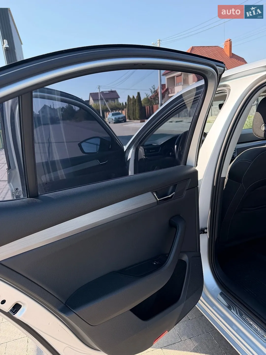 2017 Skoda Superb - мініатюра 12
