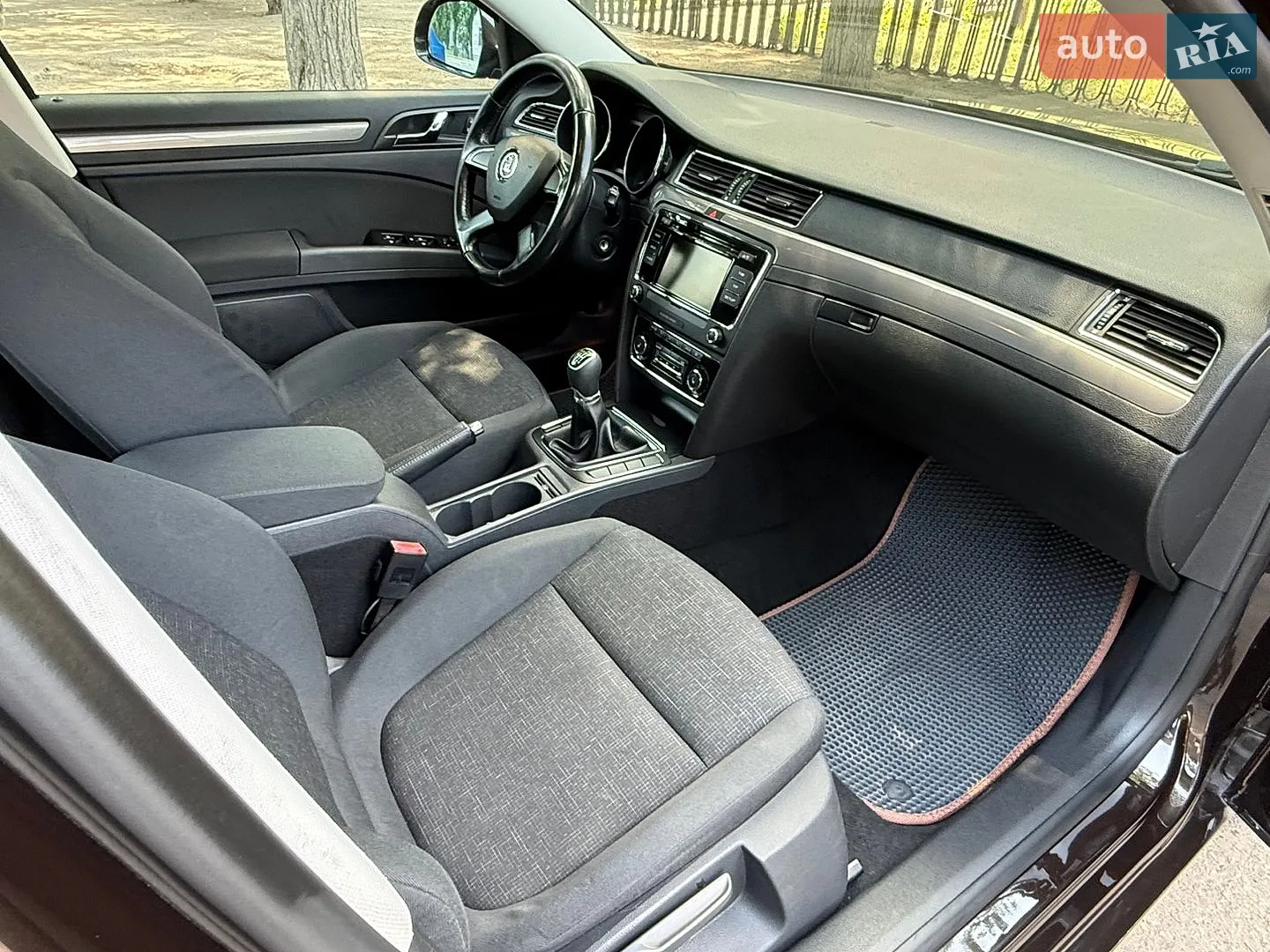 2013 Skoda Superb - мініатюра 17