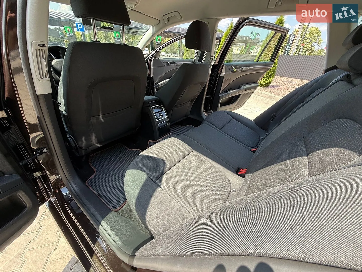 2013 Skoda Superb - мініатюра 15