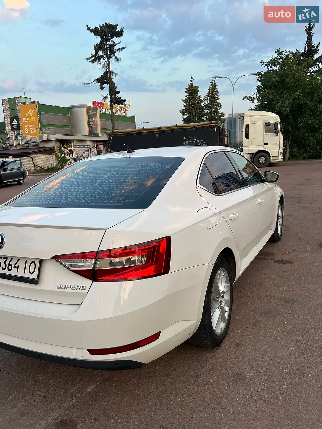 2017 Skoda Superb - мініатюра 7