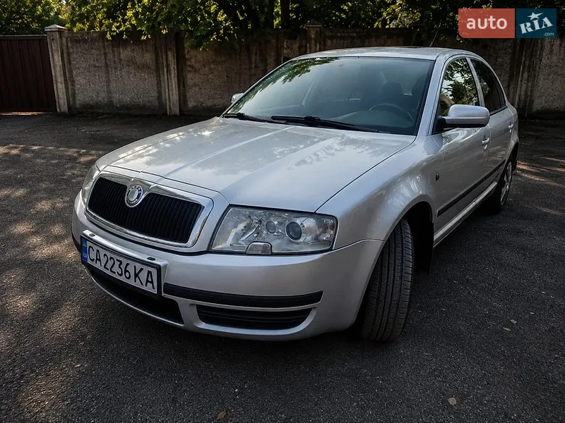 Skoda Superb 2005