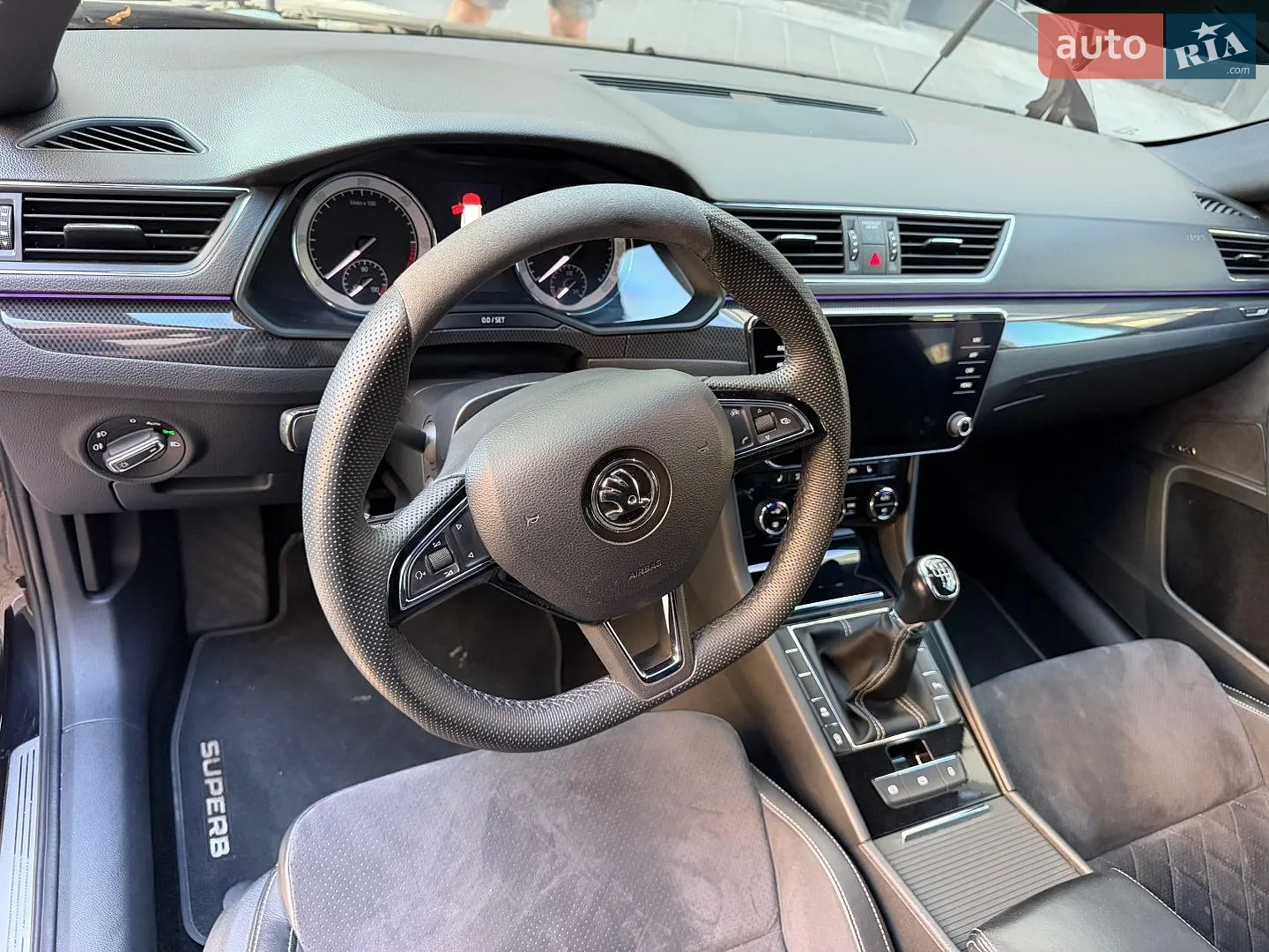 2017 Skoda Superb - мініатюра 16