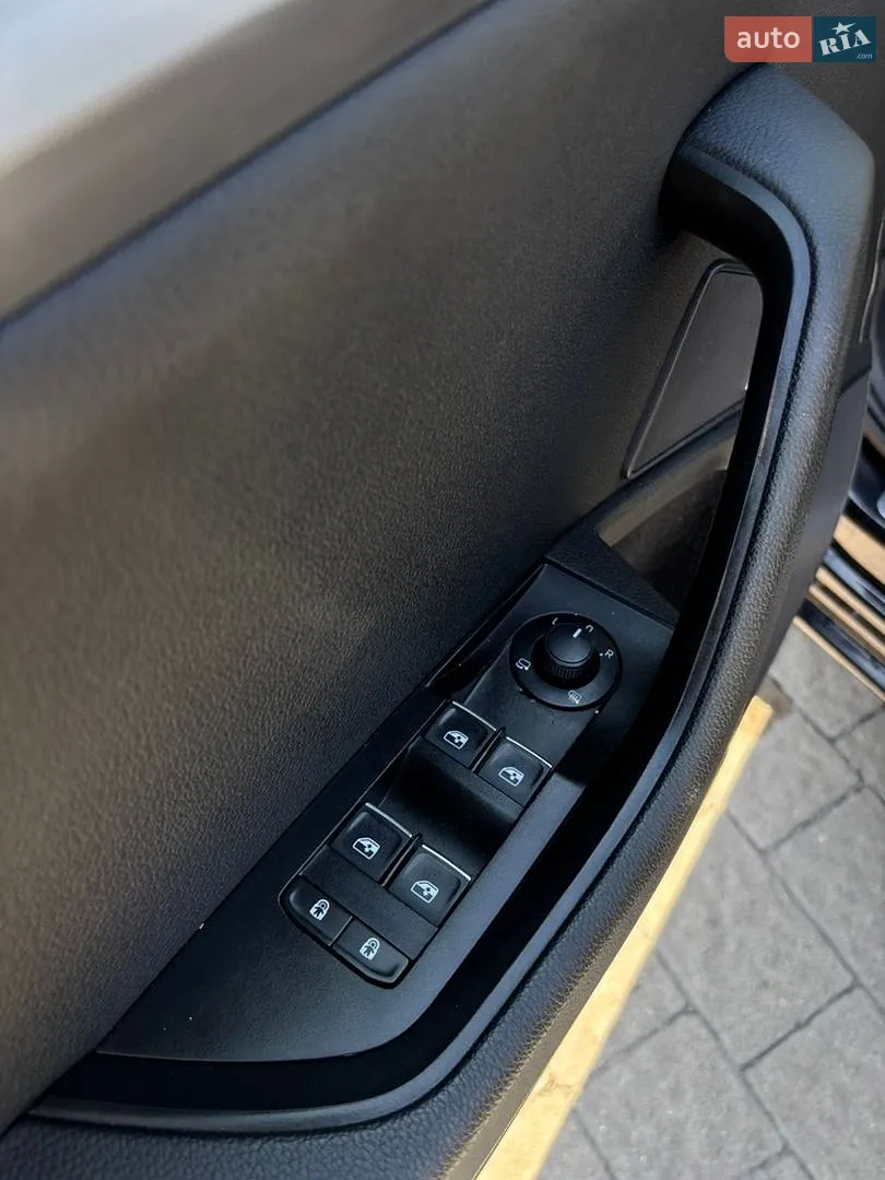 2019 Skoda Superb - мініатюра 12