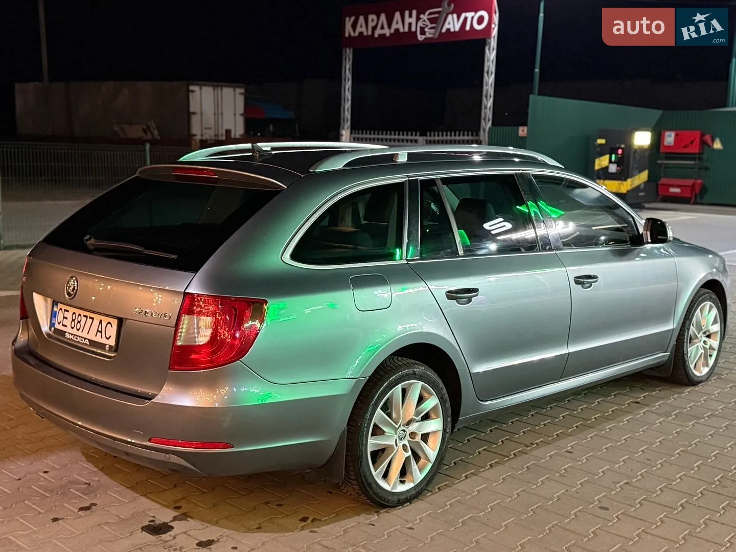 2011 Skoda Superb - мініатюра 14