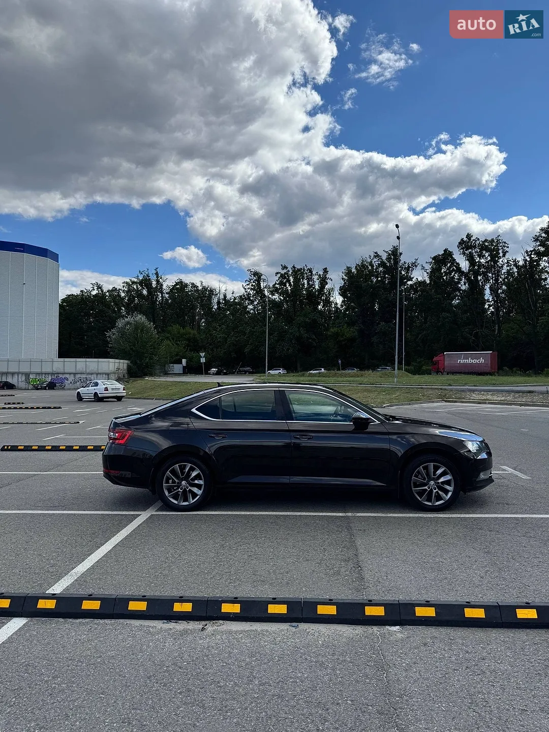 2016 Skoda Superb - мініатюра 3