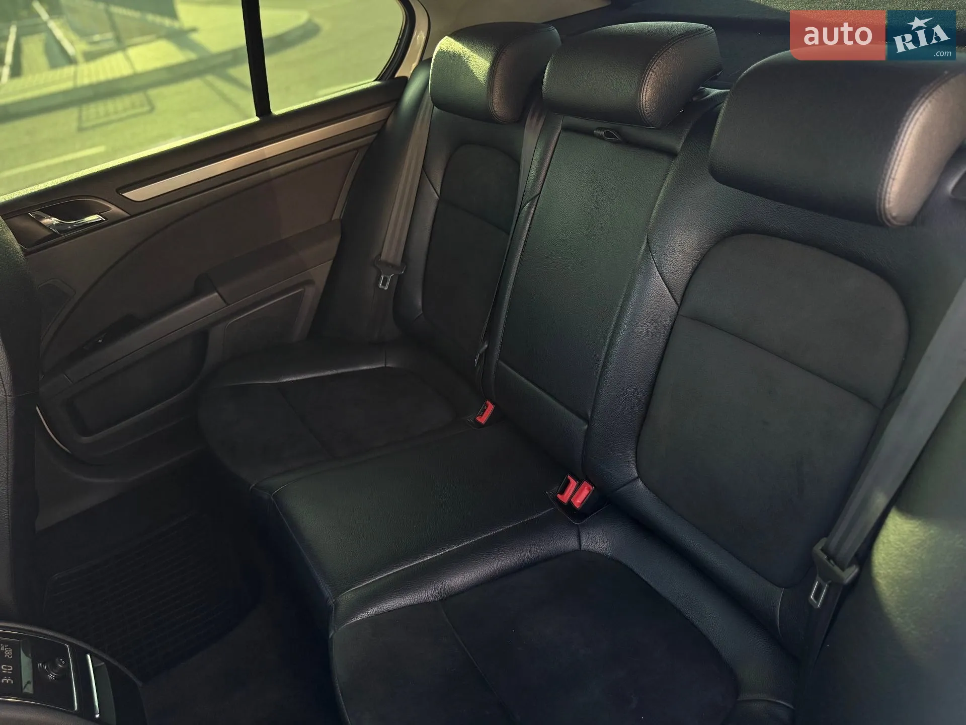 2011 Skoda Superb - мініатюра 26