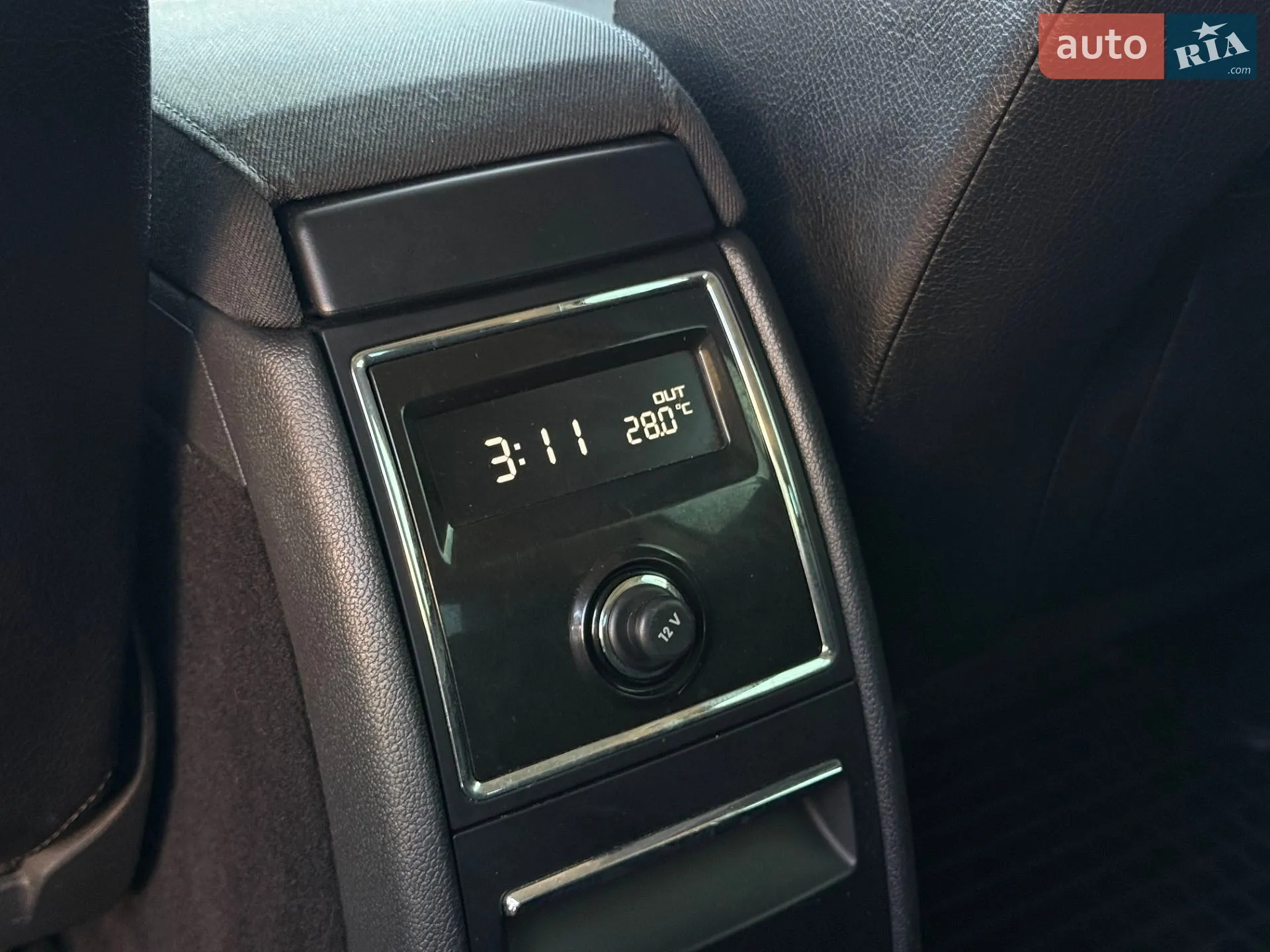 2011 Skoda Superb - мініатюра 27